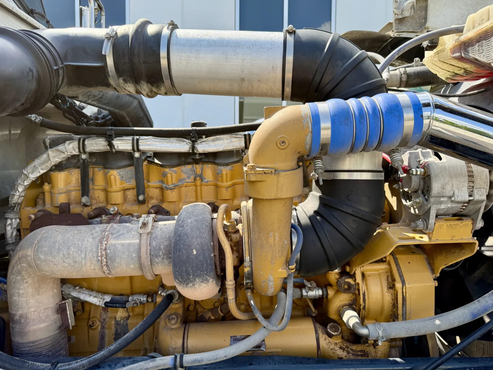 2019 Peterbilt 389 - image 13