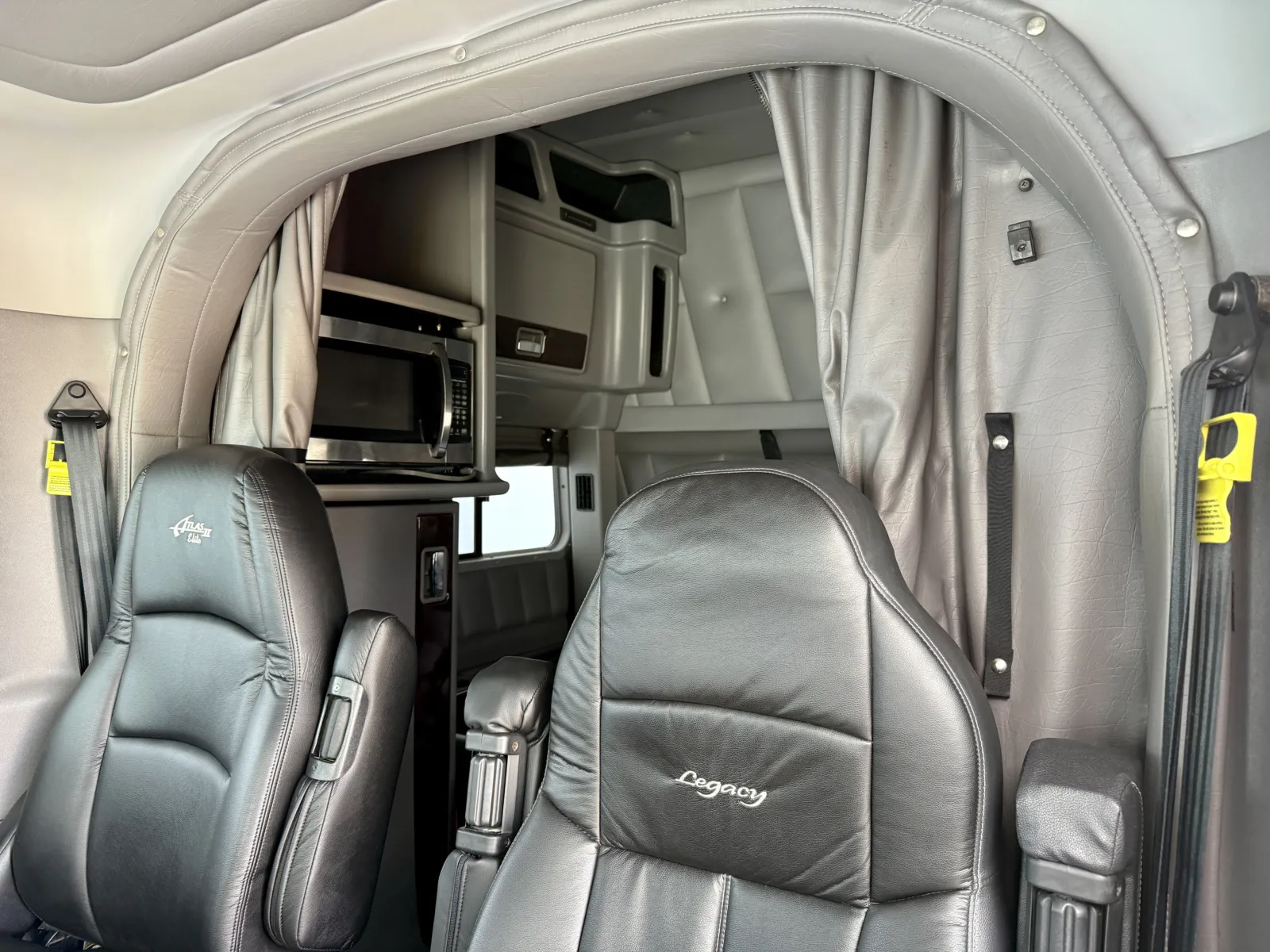 2019 Peterbilt 389 - image 20