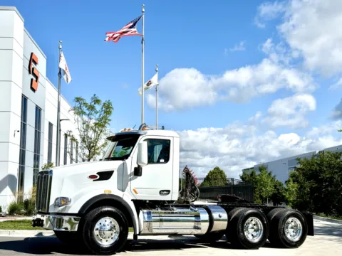 2016 PETERBILT 567 for sale in New Lenox, IL
