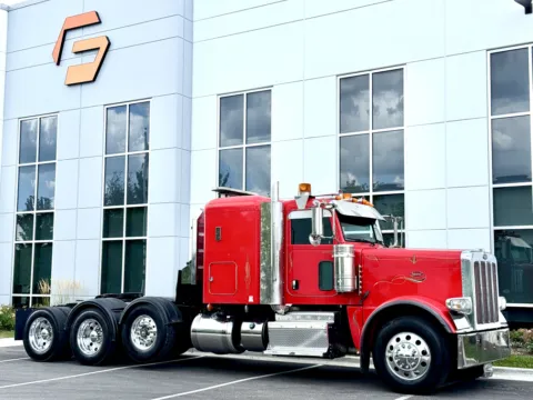Photos of 2014 PETERBILT 388 for sale in New Lenox, IL at Forge Truck Centers - Illinois