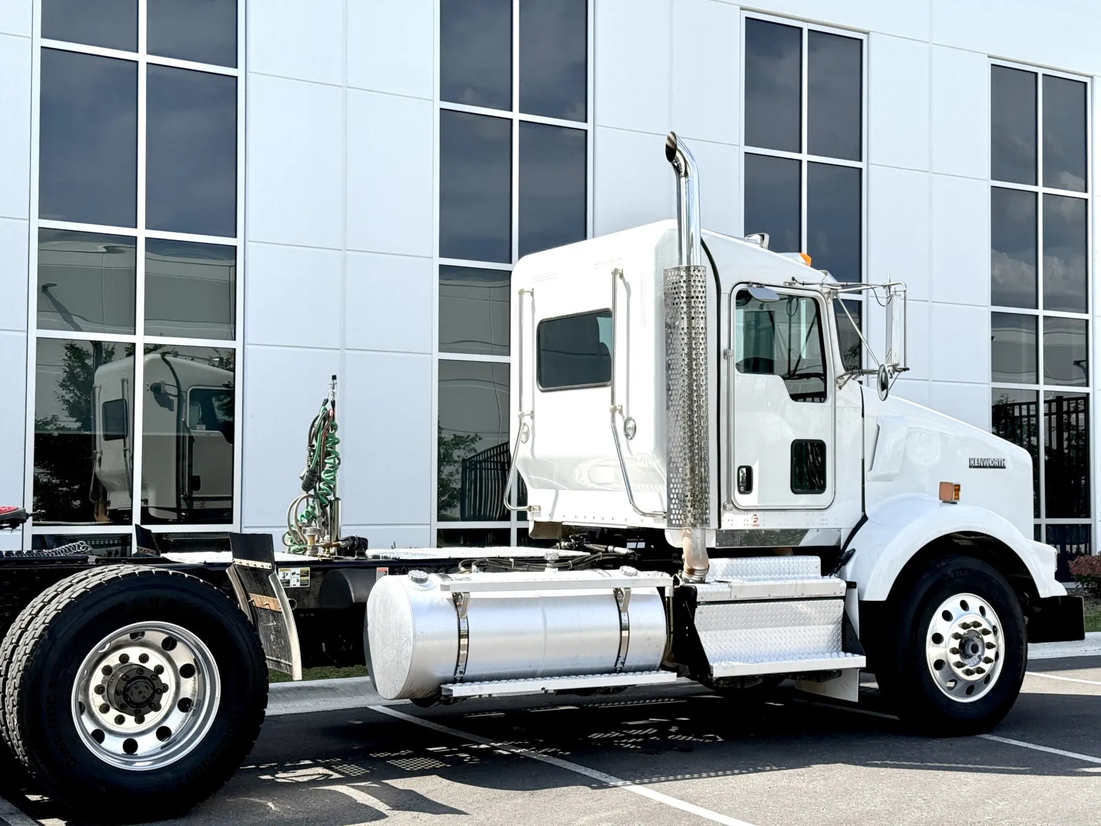 2023 Kenworth T800 - image 7