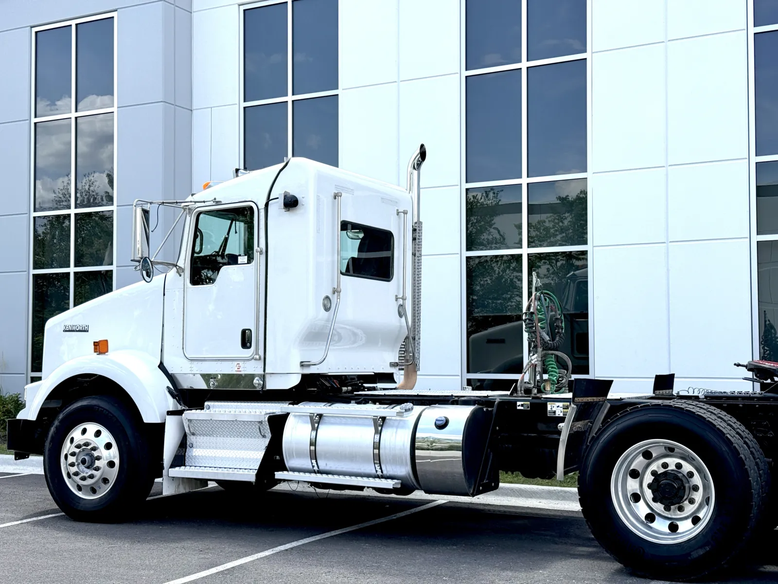 2023 Kenworth T800 - image 8