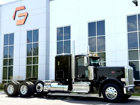 Photos of 2023 PETERBILT 389 for sale in New Lenox, IL at Forge Truck Centers - Illinois