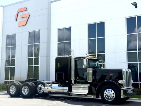 Photos of 2023 PETERBILT 389 for sale in New Lenox, IL at Forge Truck Centers - Illinois