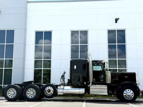 Another view of 2023 PETERBILT 389 for sale in New Lenox, IL at Forge Truck Centers - Illinois