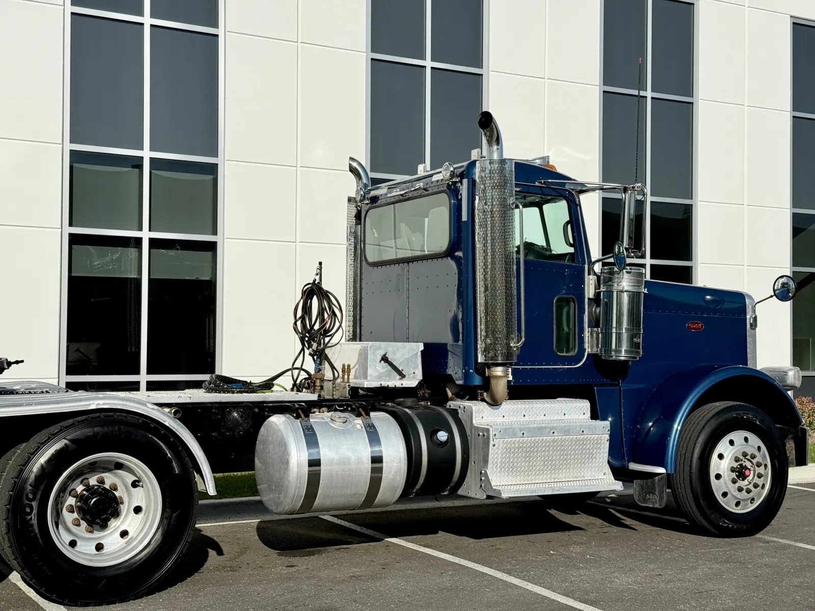 2013 Peterbilt - image 7
