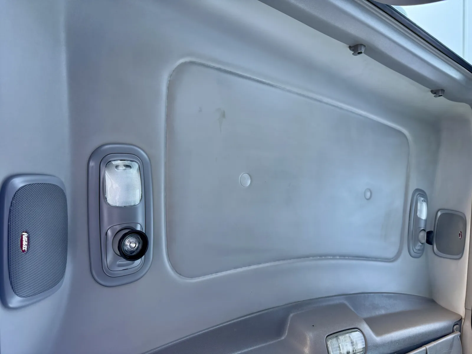 2013 Peterbilt - image 21