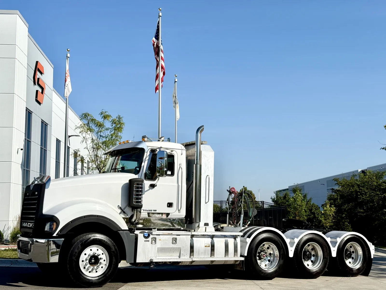 2013 MACK TD713 for sale in New Lenox, IL