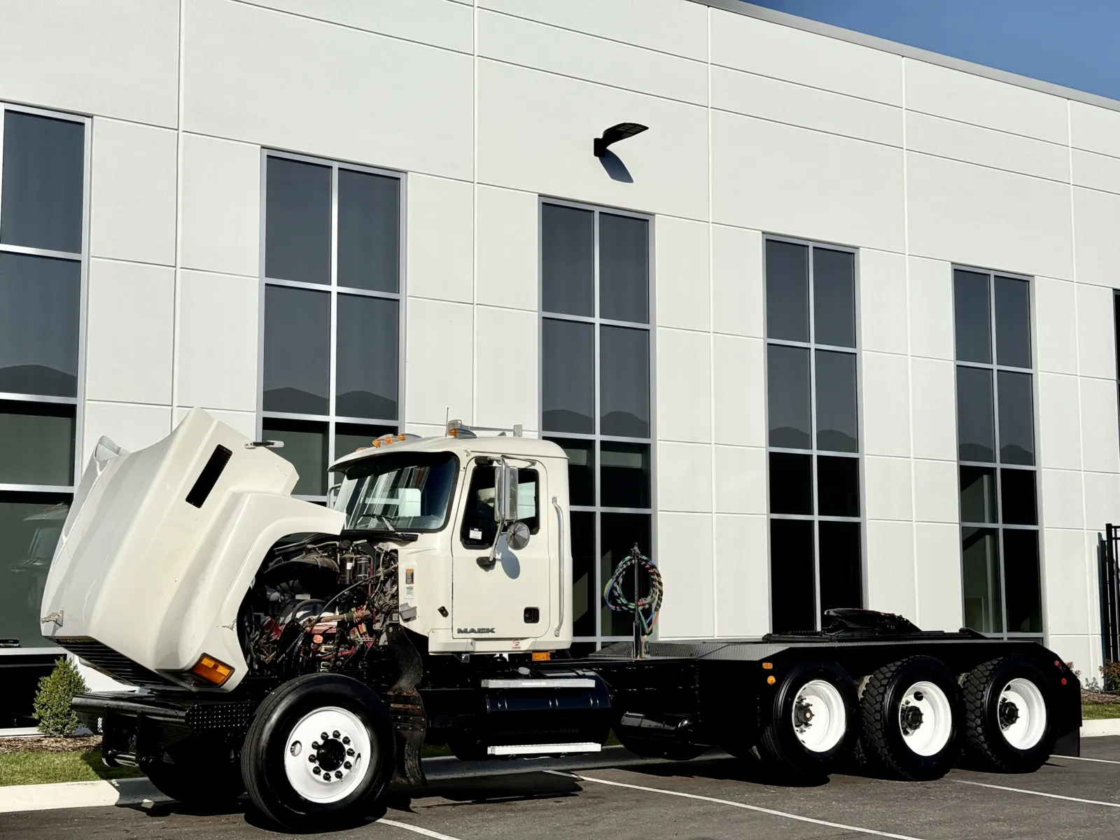 2009 Mack - image 10