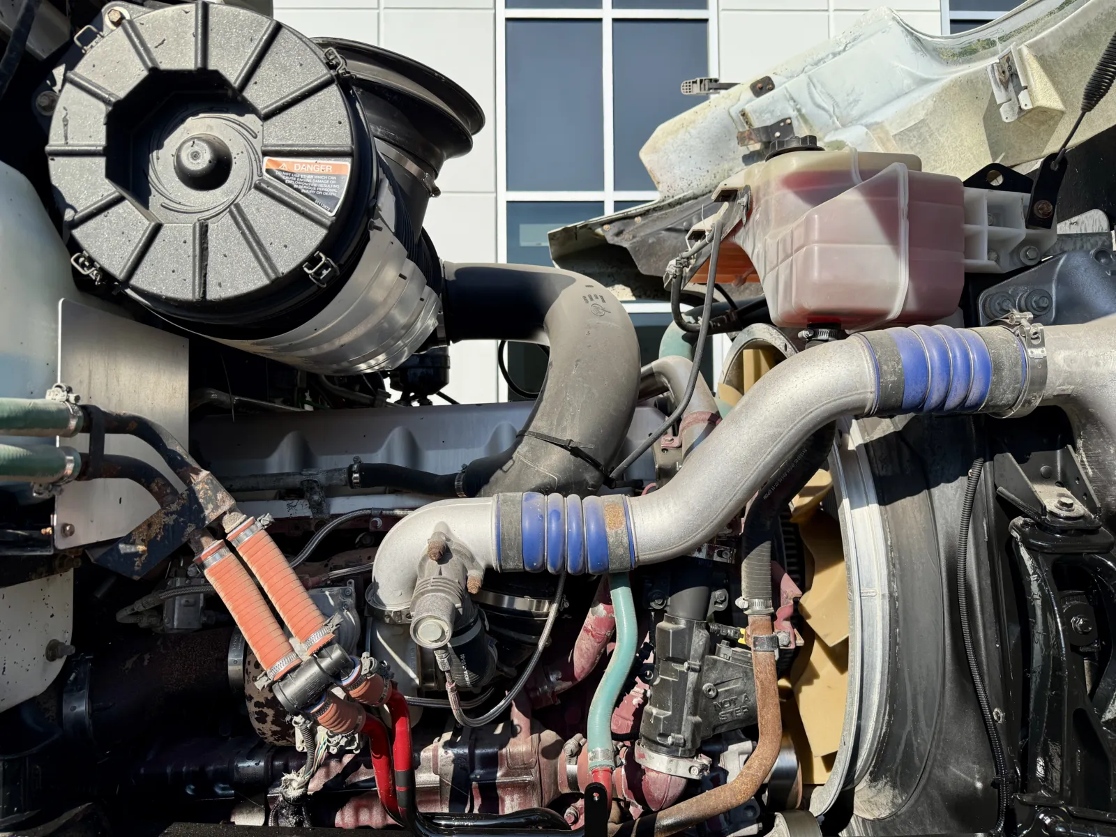 2009 Mack - image 13