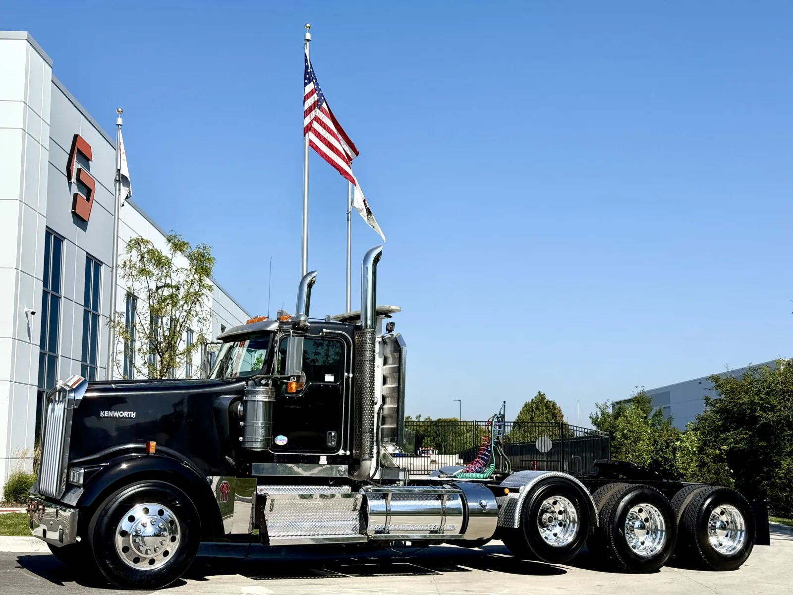 2013 KENWORTH W900 for sale in New Lenox, IL
