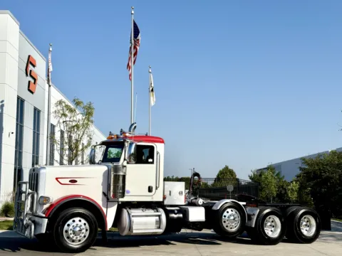 2023 PETERBILT 389 for sale in New Lenox, IL