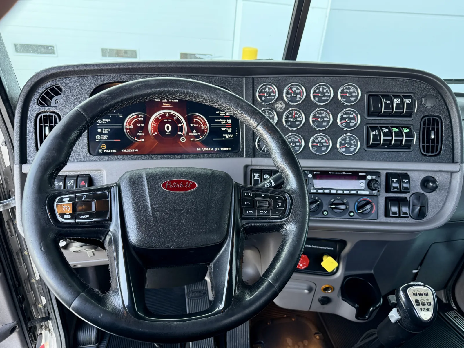 2023 Peterbilt 389 - image 16