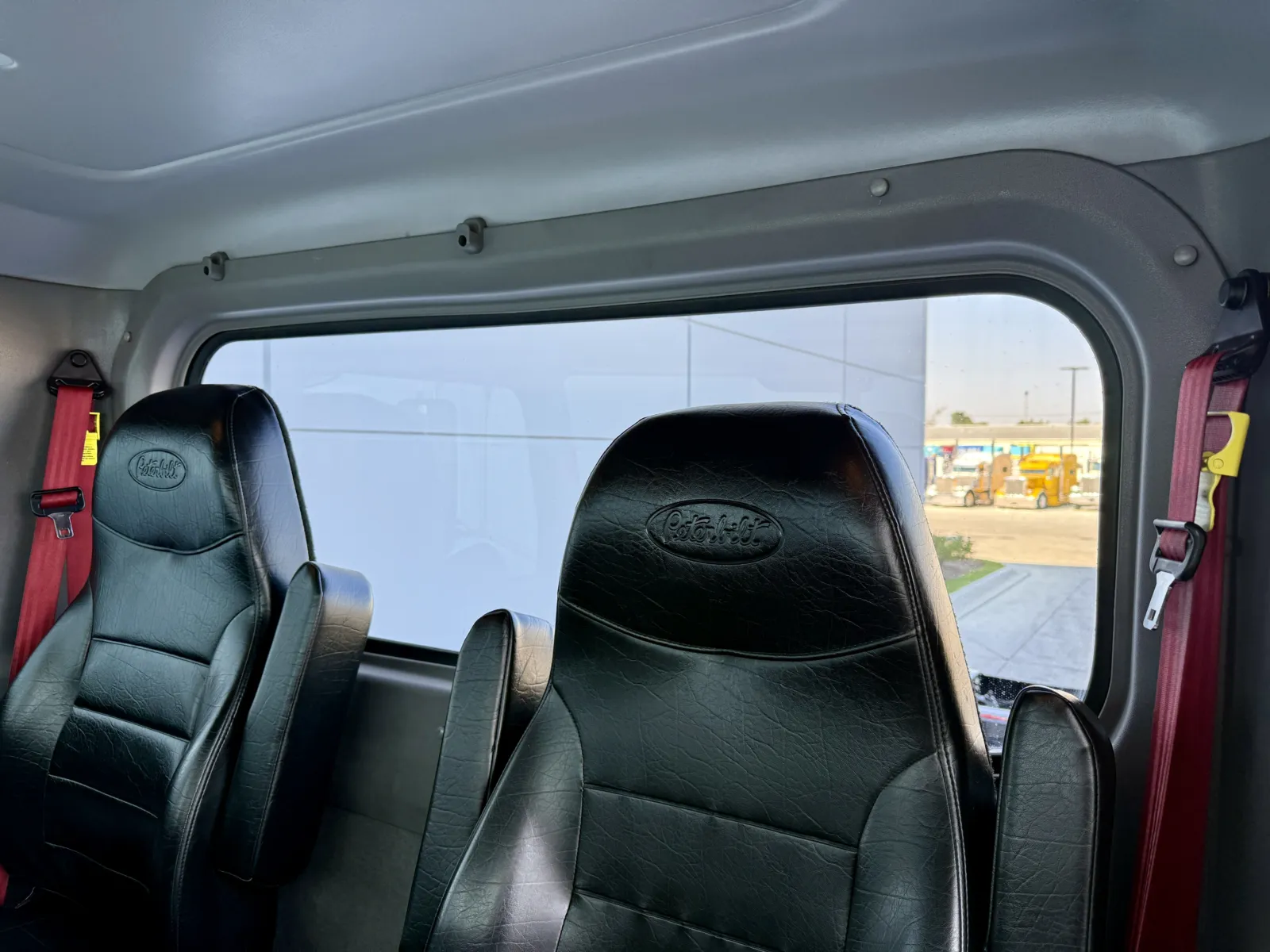 2023 Peterbilt 389 - image 20
