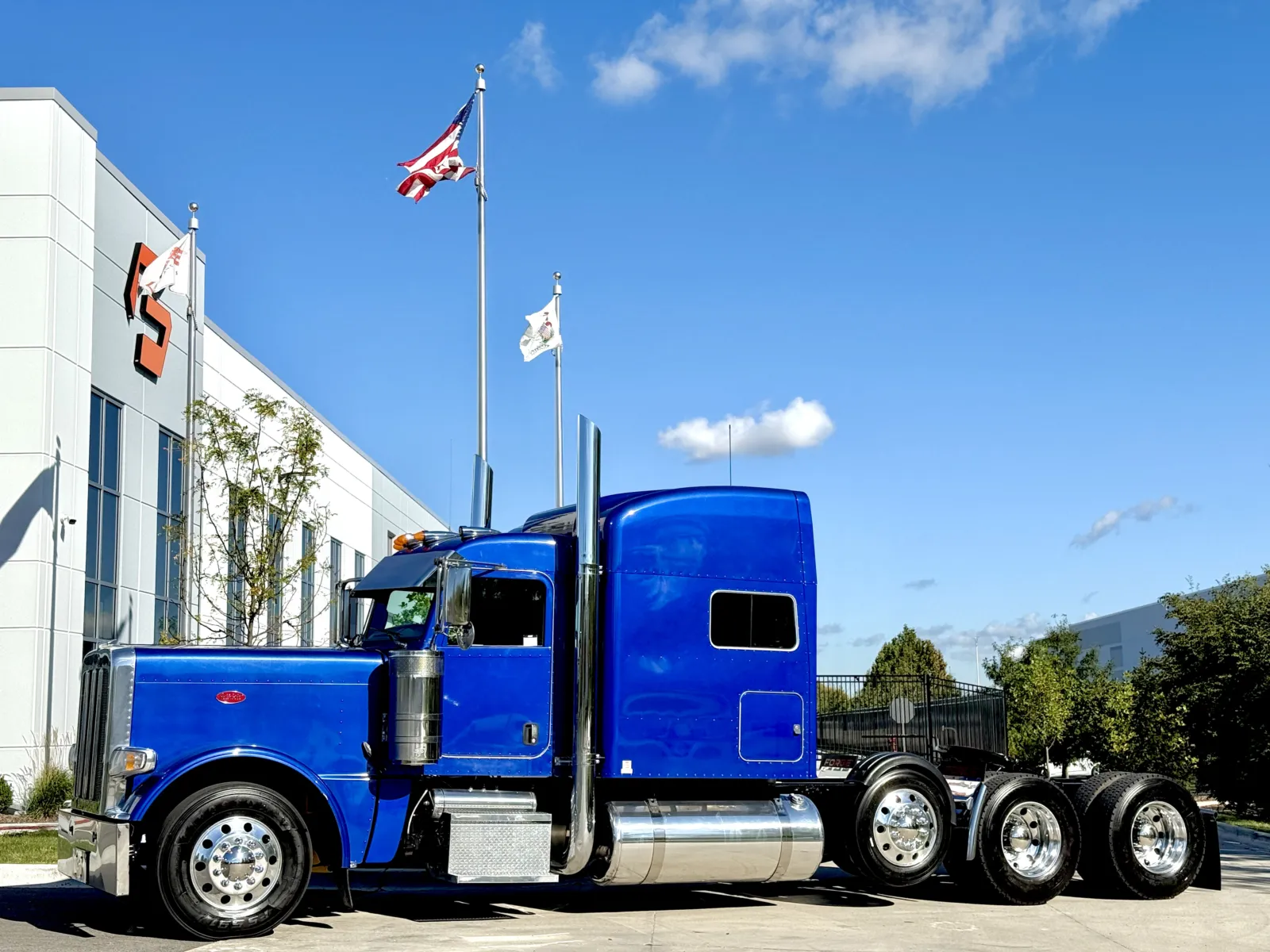 2018 PETERBILT 389
