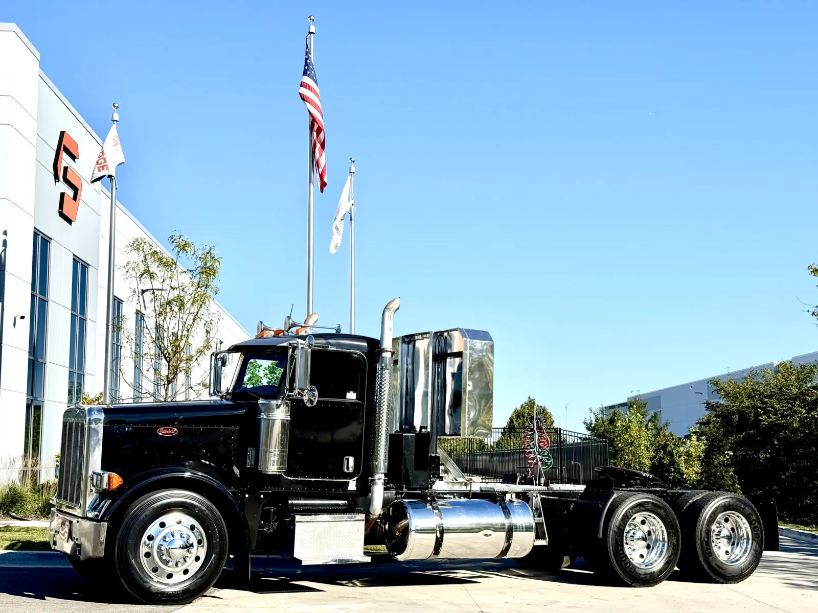 2005 PETERBILT 379 for sale in New Lenox, IL