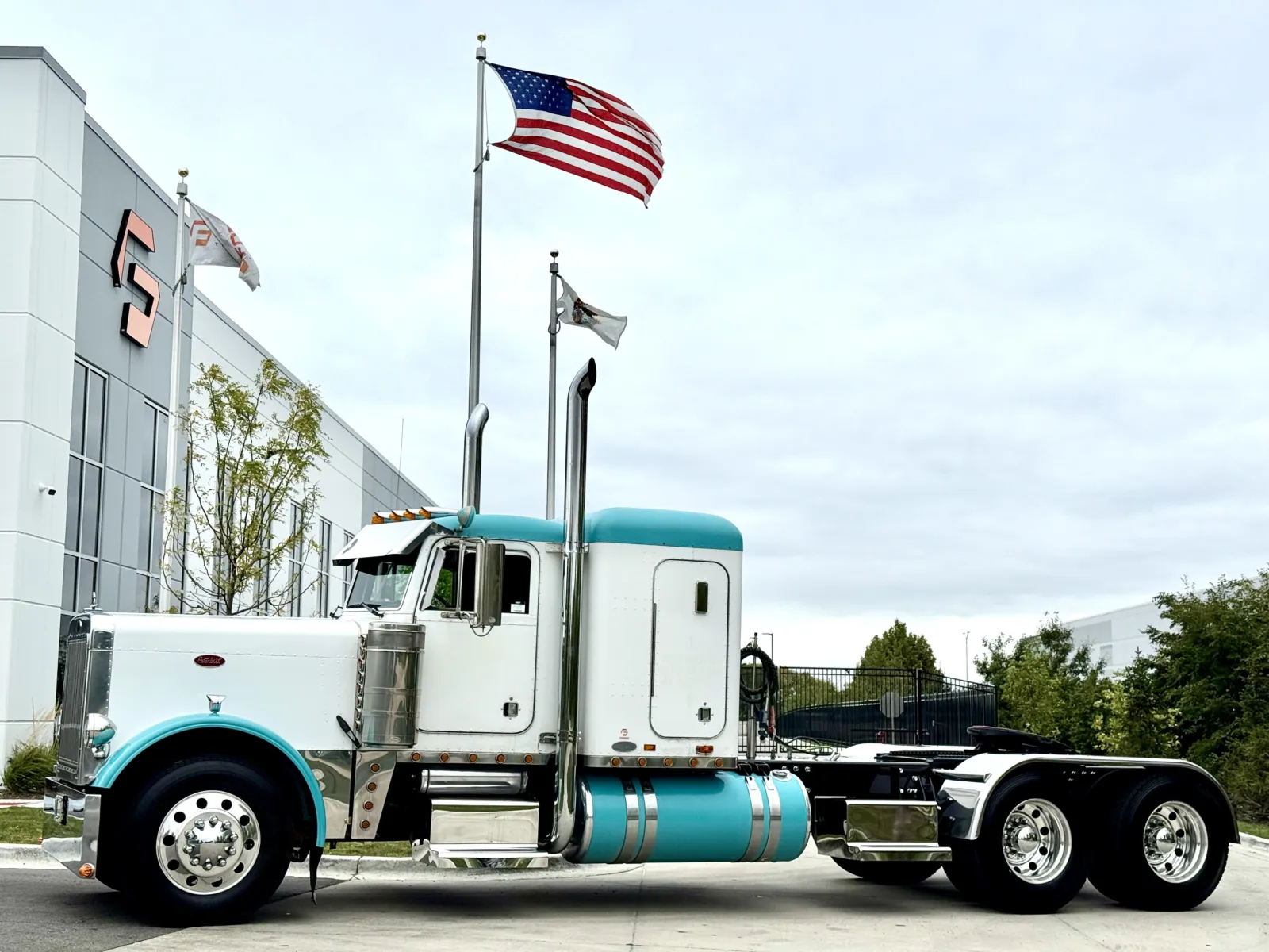 2000 PETERBILT 379 for sale in New Lenox, IL