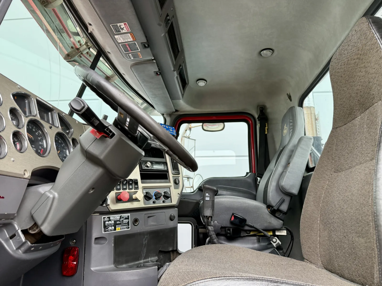 2008 Mack - image 14