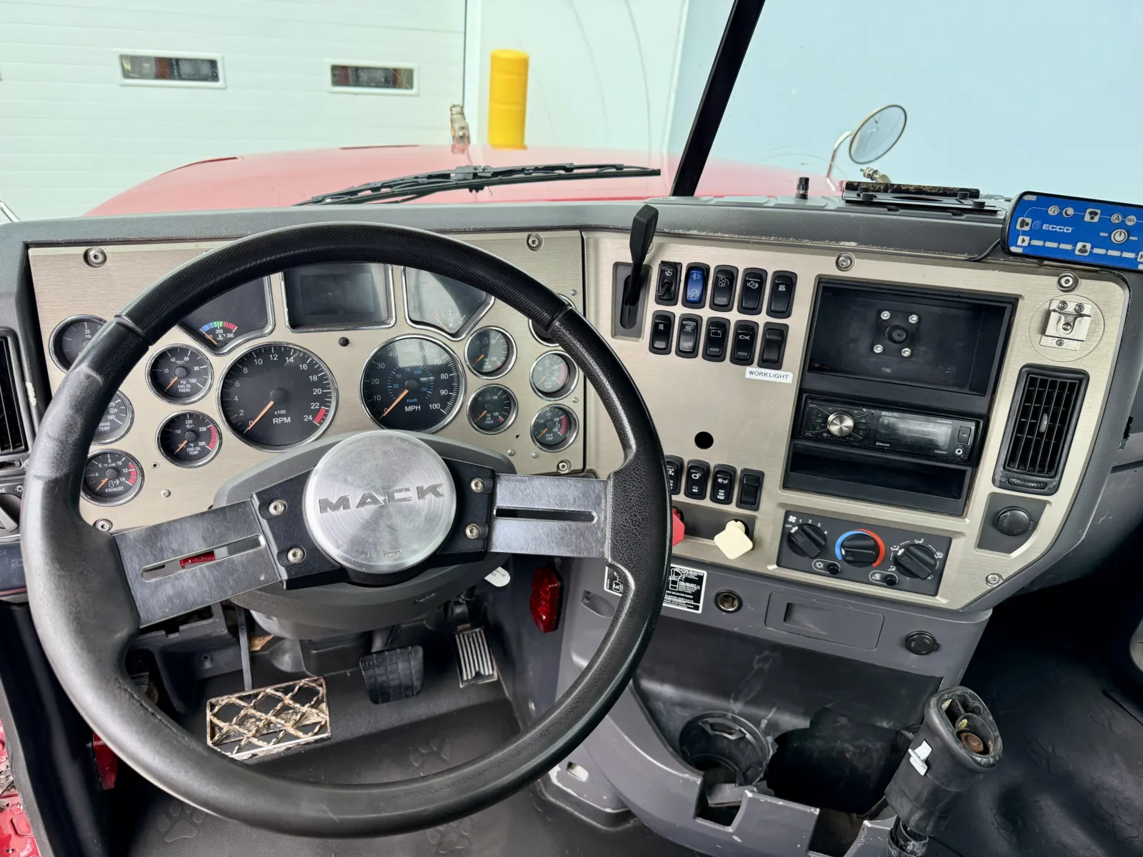 2008 Mack - image 16