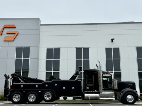 Another view of 2017 KENWORTH W900 for sale in New Lenox, IL at Forge Truck Centers - Illinois