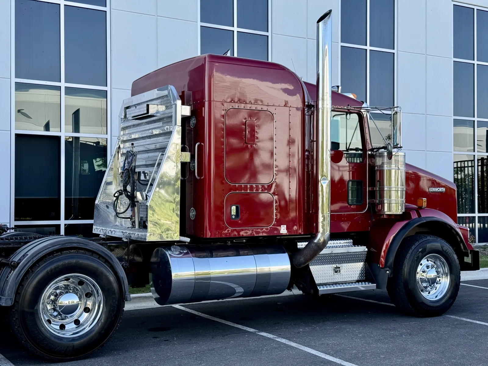 2016 Kenworth T800 - image 7