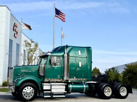 2014 WESTERN STAR 4900 for sale in New Lenox, IL