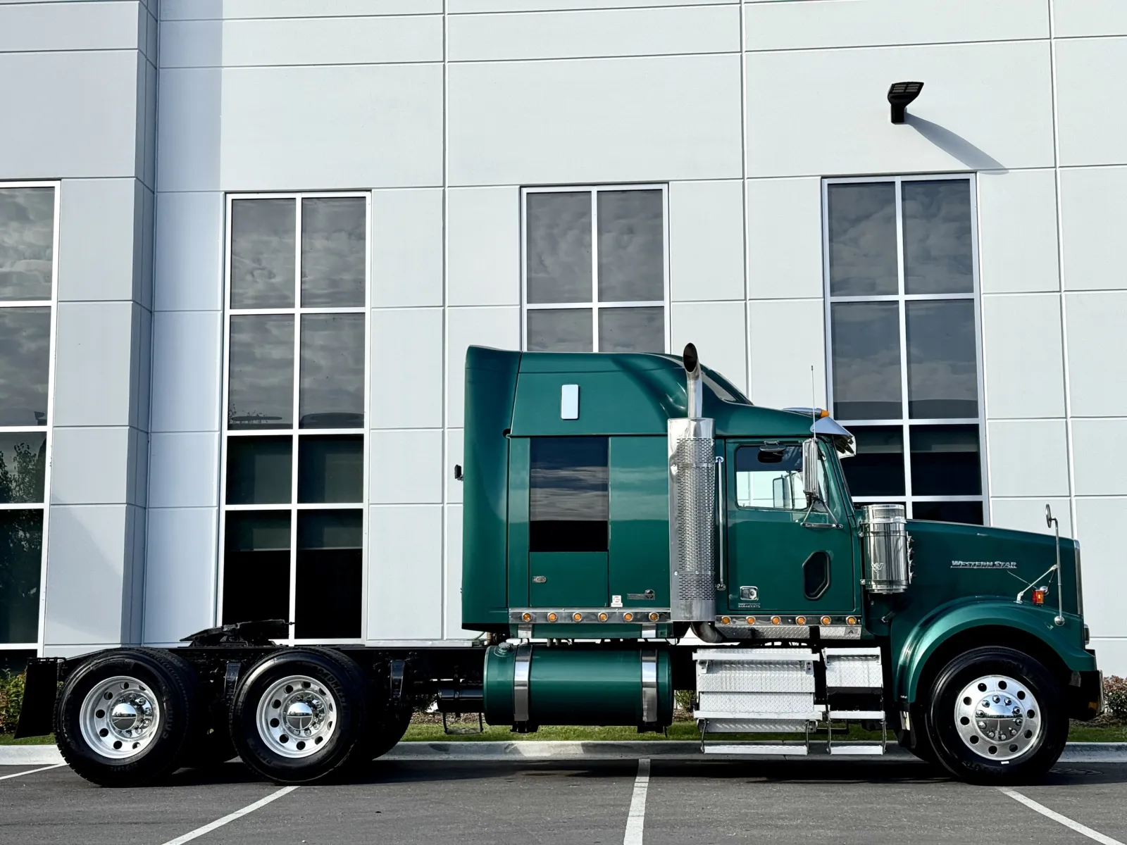 2014 Western Star 4900 - image 3