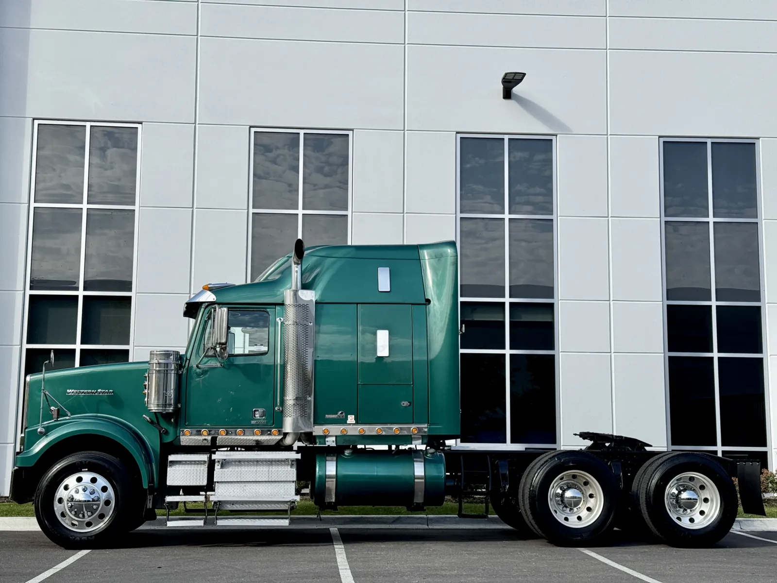 2014 Western Star 4900 - image 4