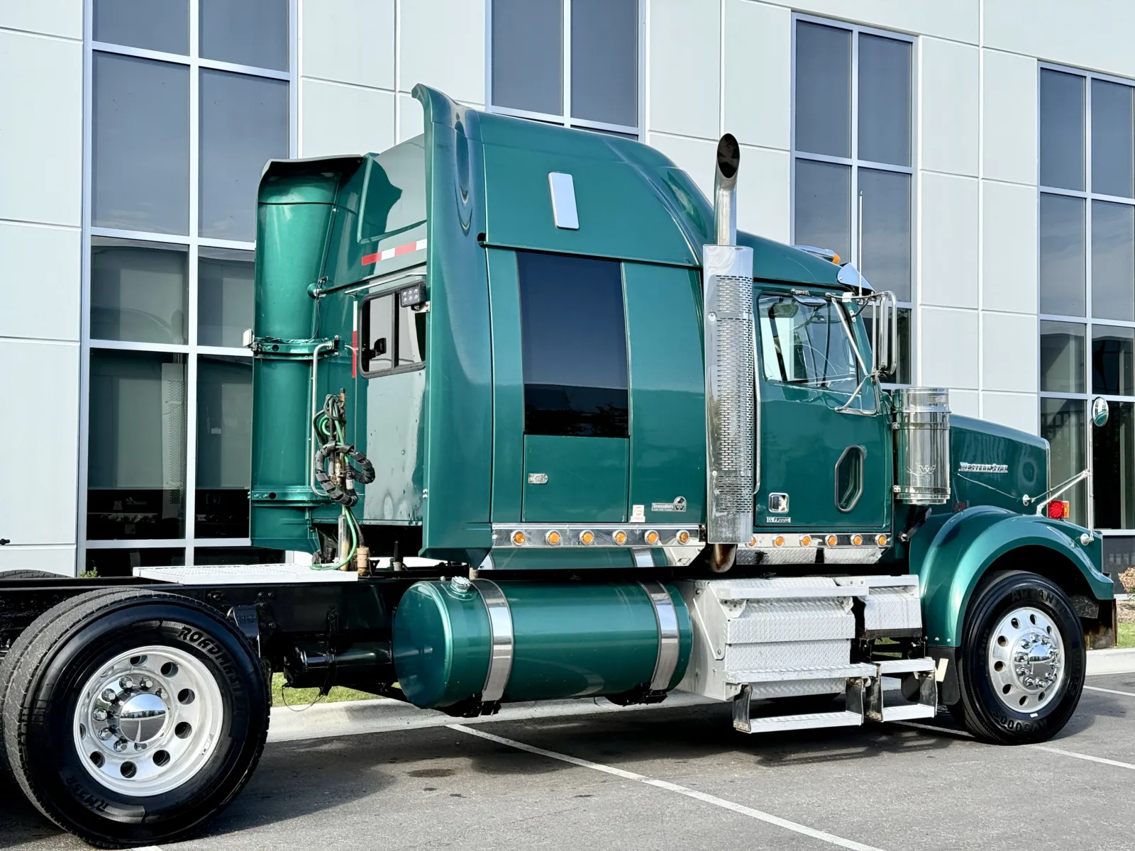 2014 Western Star 4900 - image 7