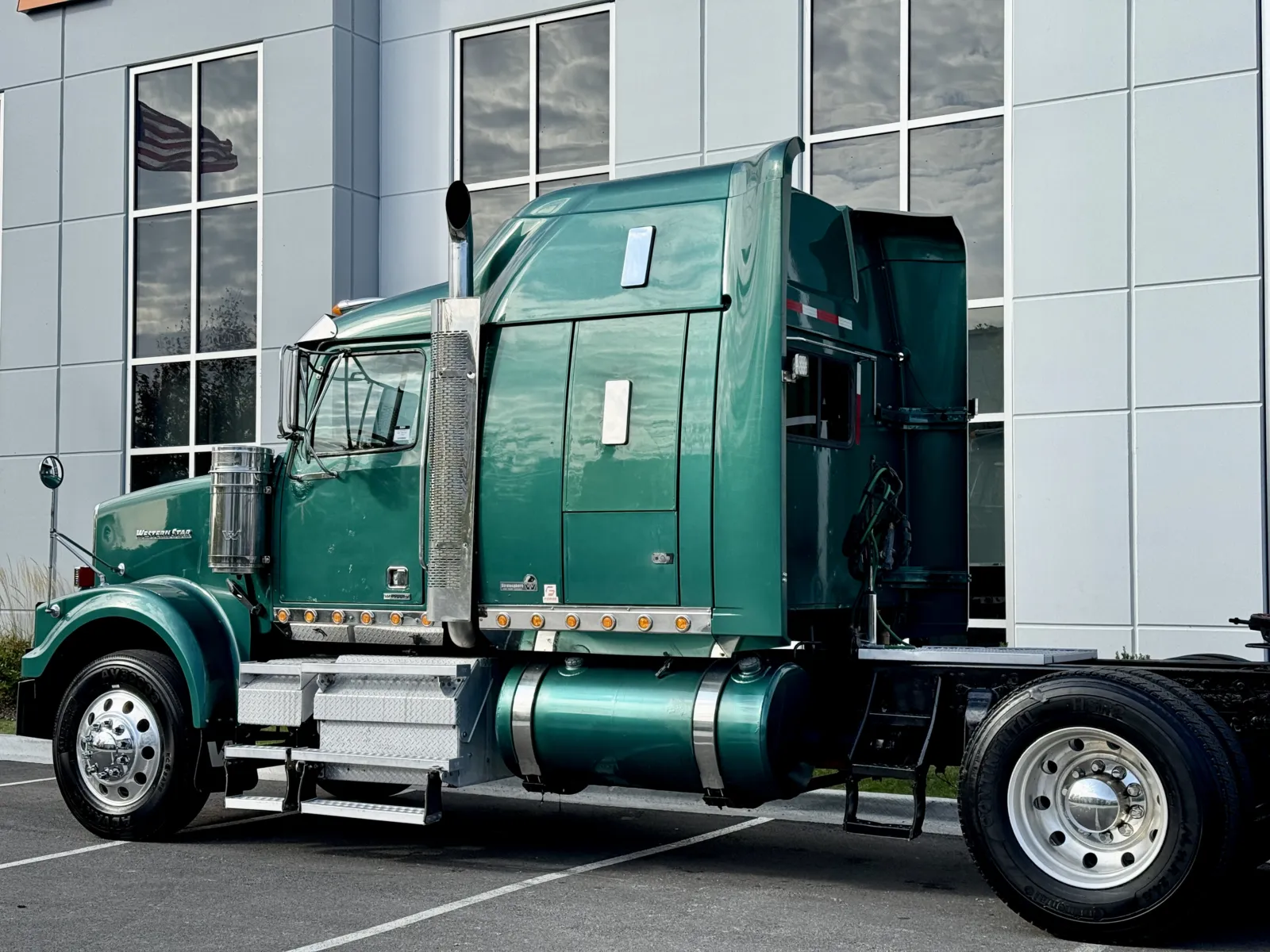 2014 Western Star 4900 - image 8