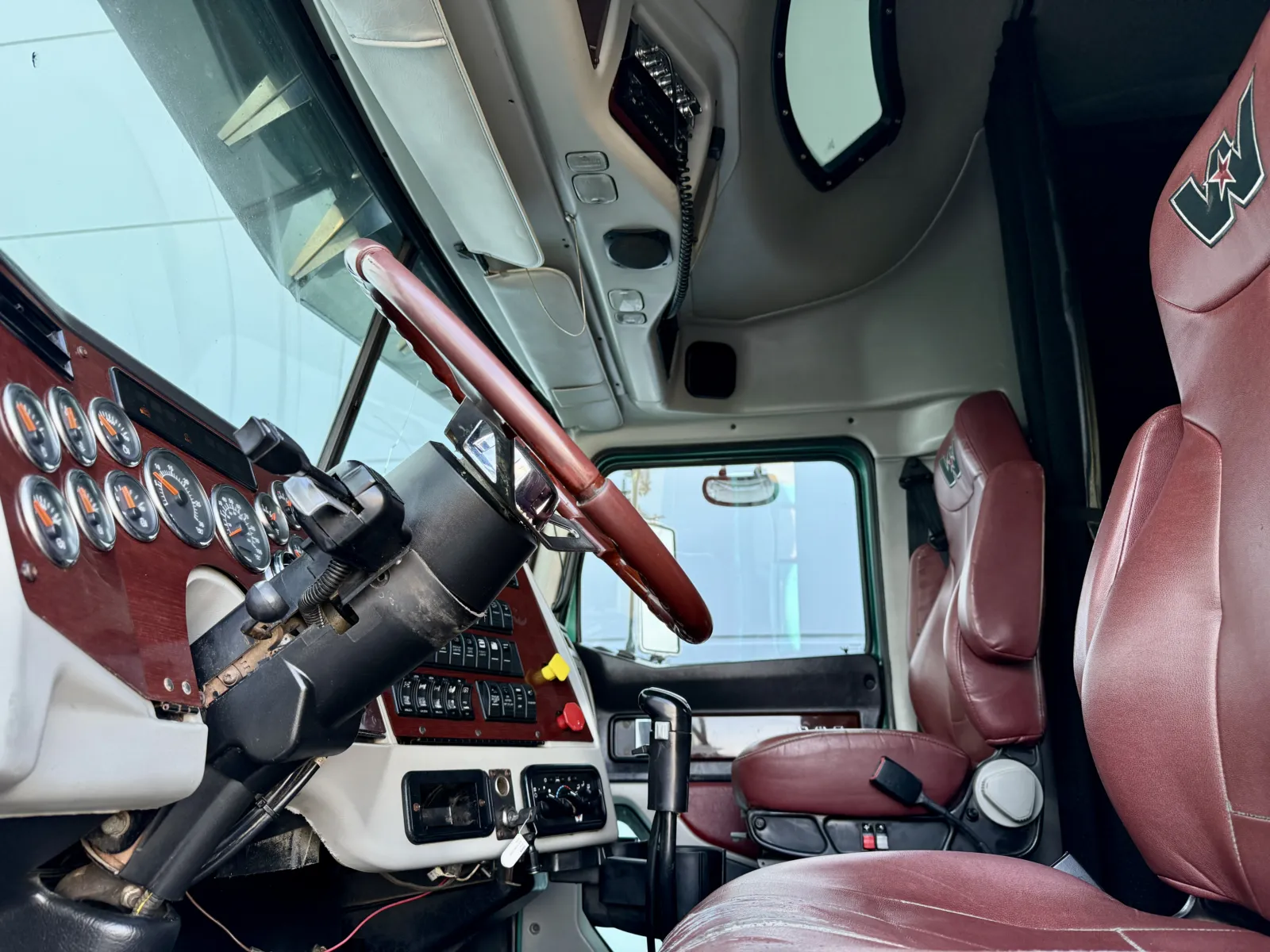 2014 Western Star 4900 - image 14