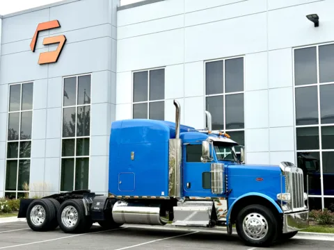 Photos of 2015 PETERBILT 389 for sale in New Lenox, IL at Forge Truck Centers - Illinois