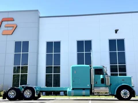 Another view of 2023 PETERBILT 389 for sale in New Lenox, IL at Forge Truck Centers - Illinois
