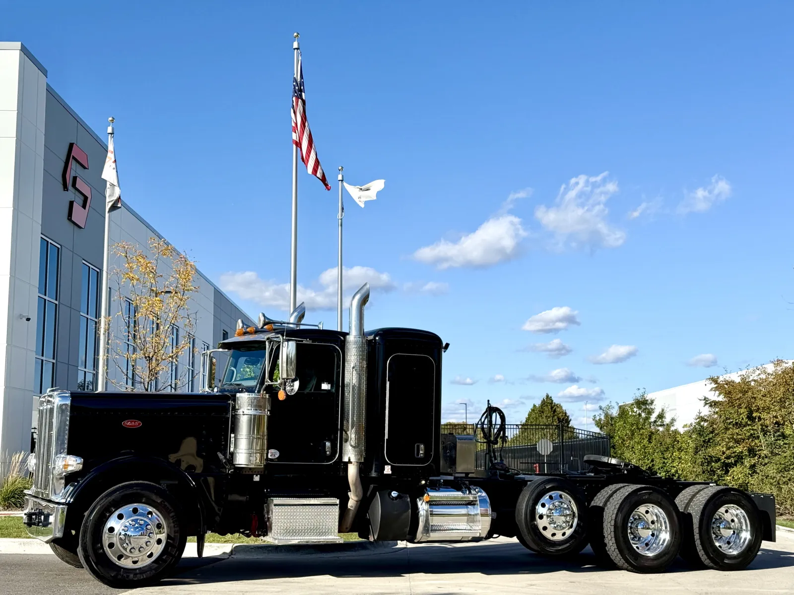 2024 PETERBILT 389 for sale in New Lenox, IL
