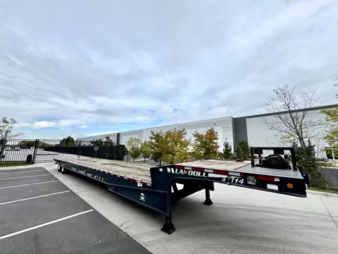 Another view of 2015 LANDOLL 440B for sale in New Lenox, IL at Forge Truck Centers - Illinois