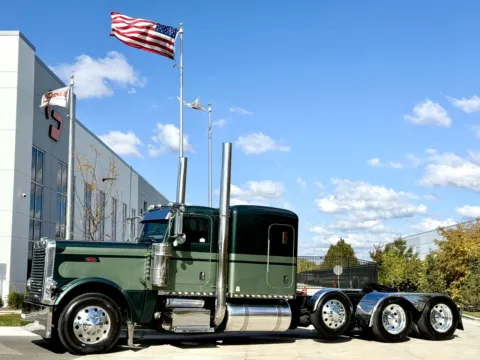 2019 PETERBILT 389 for sale in New Lenox, IL