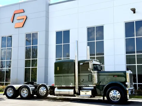 Photos of 2019 PETERBILT 389 for sale in New Lenox, IL at Forge Truck Centers - Illinois