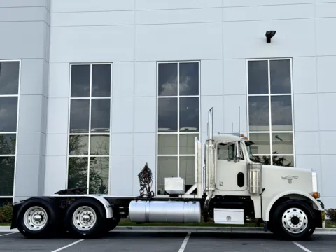 Another view of 2000 PETERBILT 378 for sale in New Lenox, IL at Forge Truck Centers - Illinois