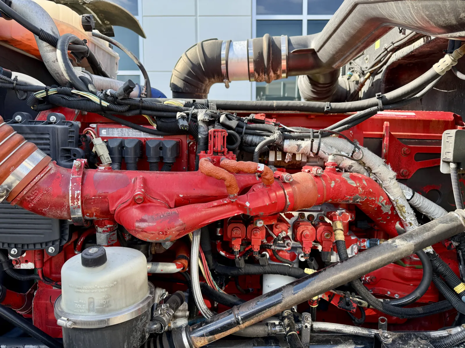 2010 Peterbilt - image 12