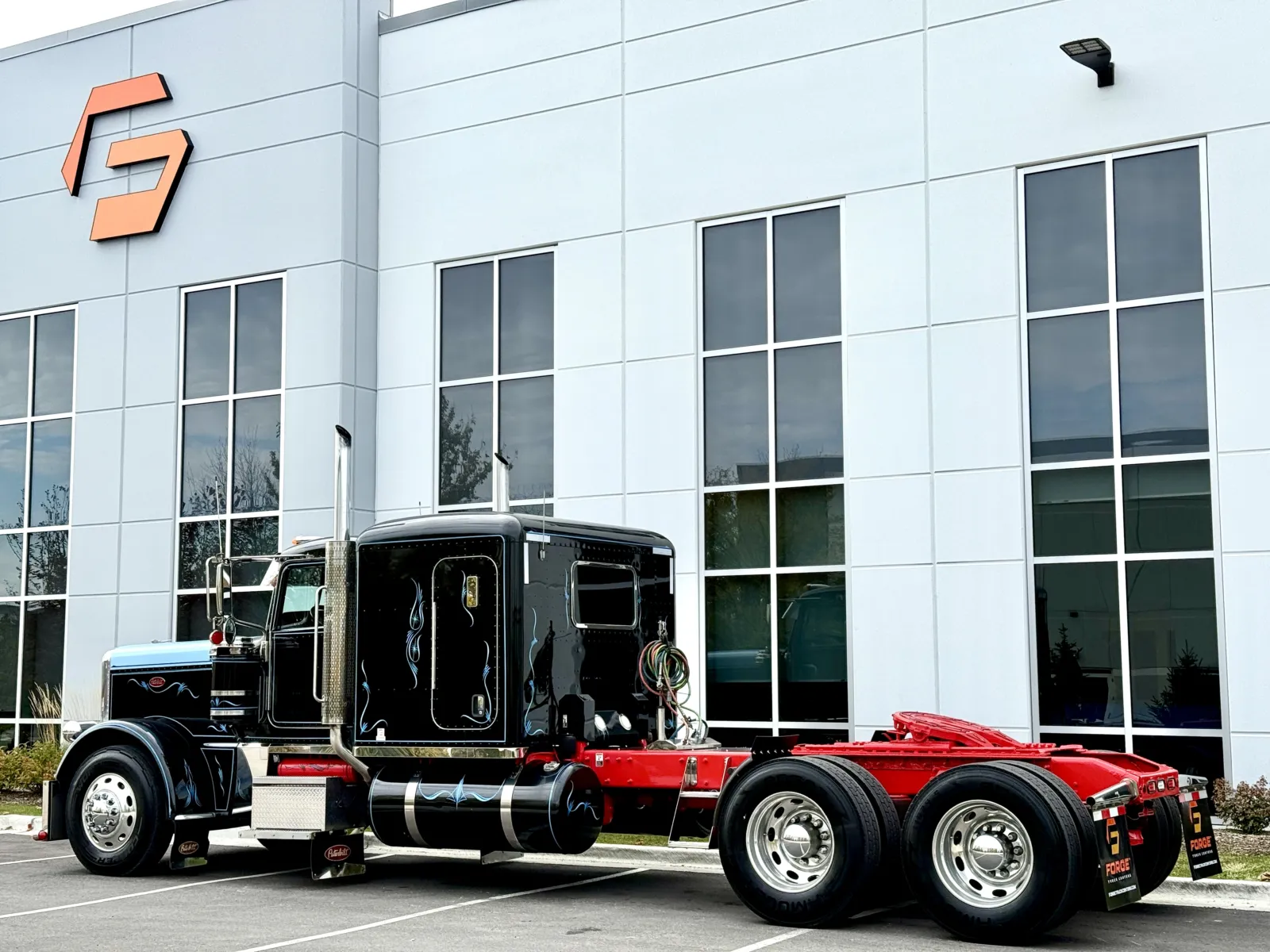 2021 Peterbilt 389 - image 6