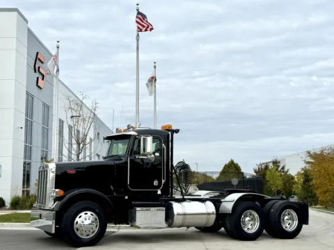 2000 PETERBILT 378 for sale in New Lenox, IL
