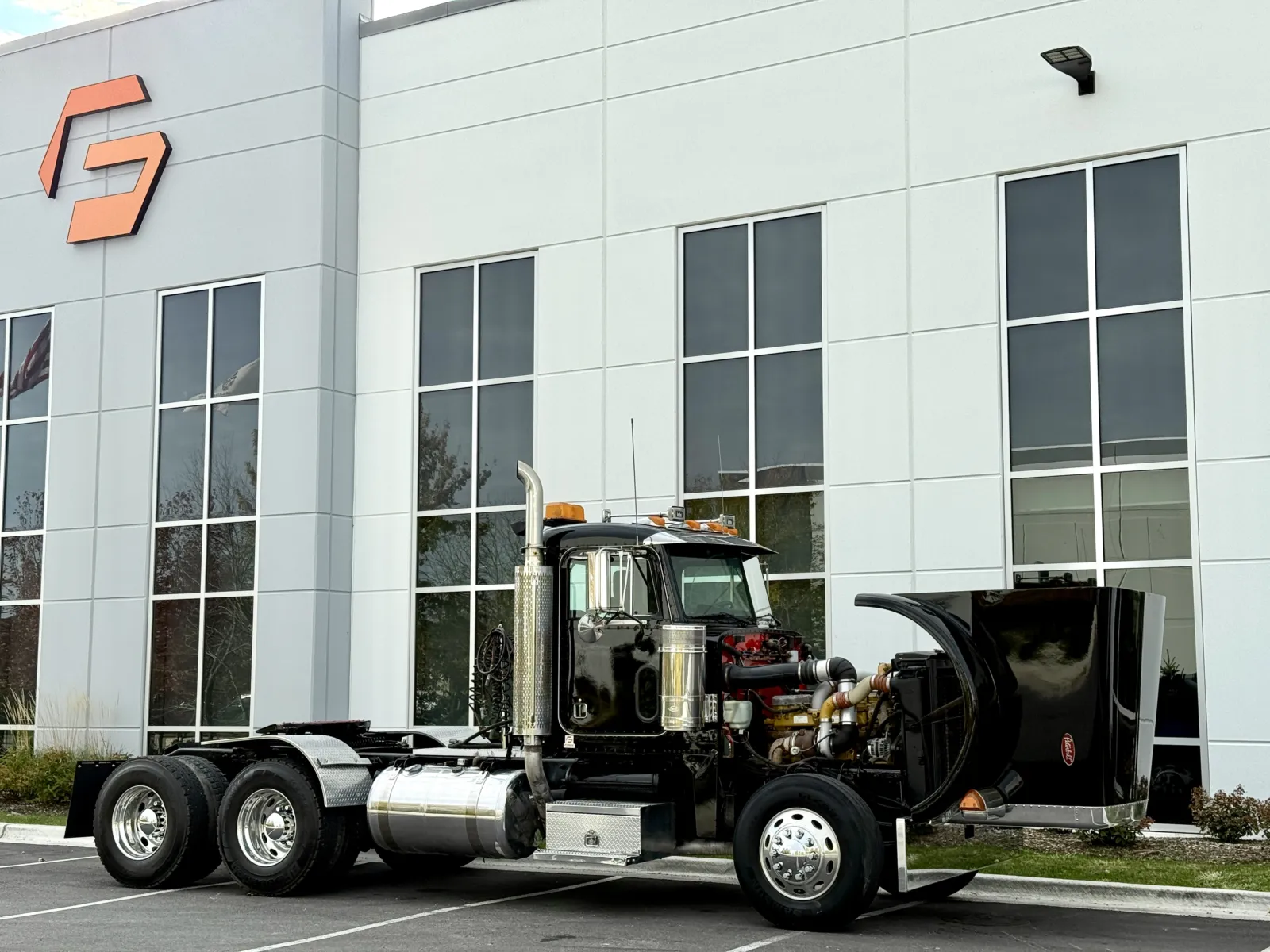 2000 Peterbilt - image 9