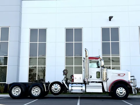 Another view of 2023 PETERBILT 389 for sale in New Lenox, IL at Forge Truck Centers - Illinois