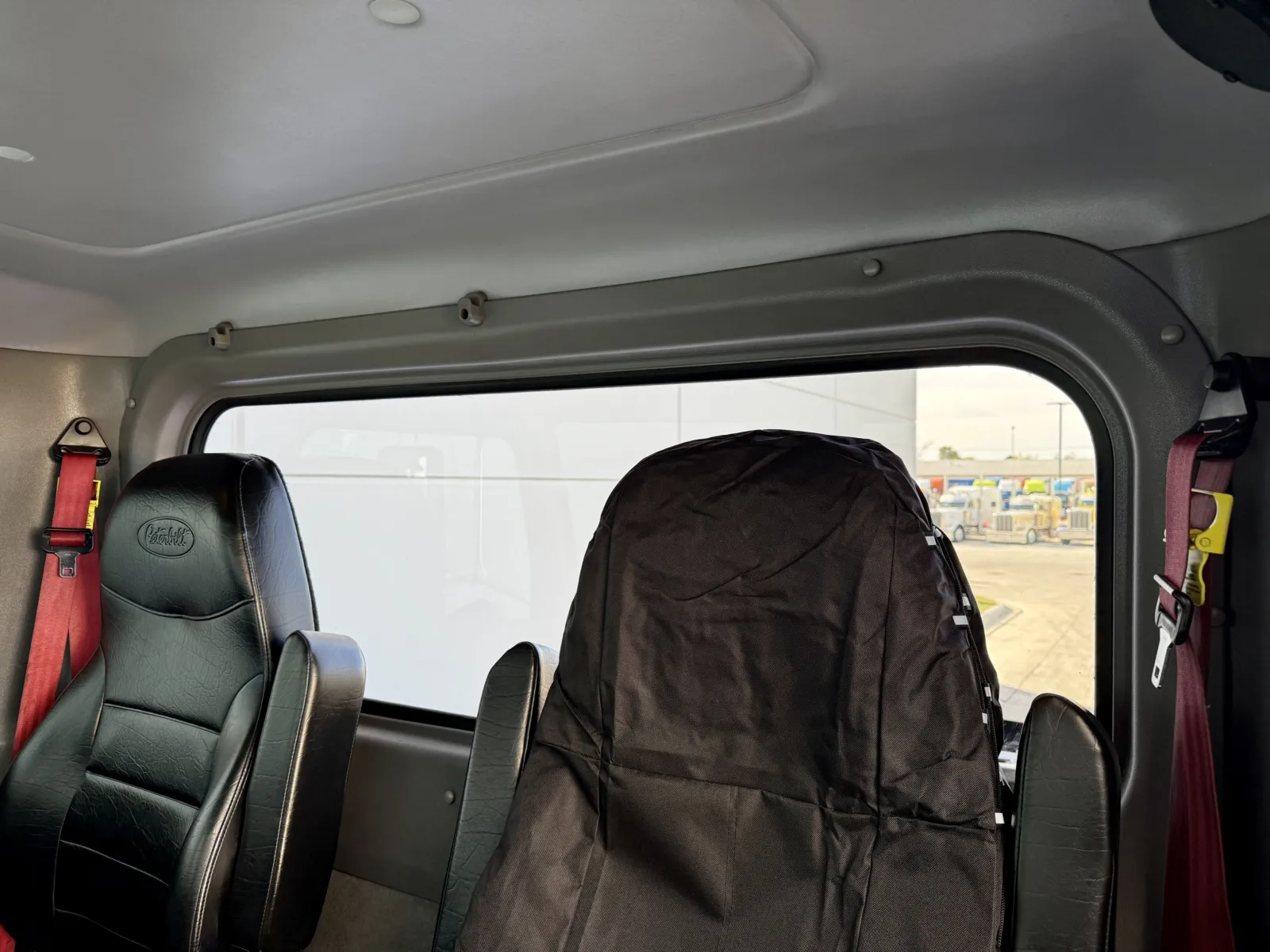 2023 Peterbilt 389 - image 20