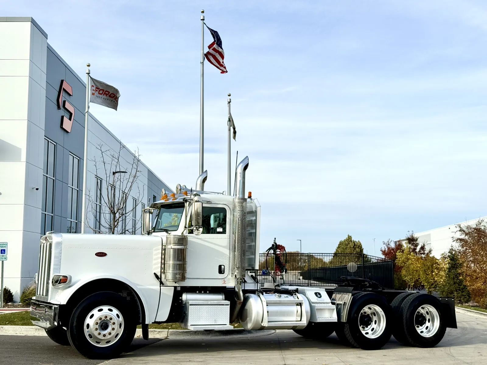 2023 PETERBILT 389 for sale in New Lenox, IL
