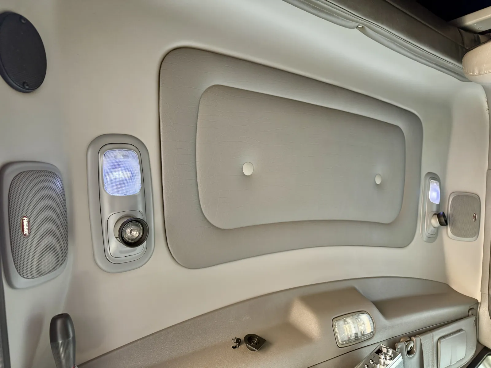 2017 Peterbilt 389 - image 21