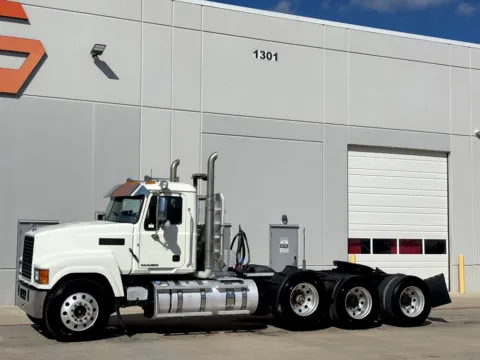 Photos of 2013 MACK CHU613 for sale in Hutchins, TX at Forge Truck Centers - Texas