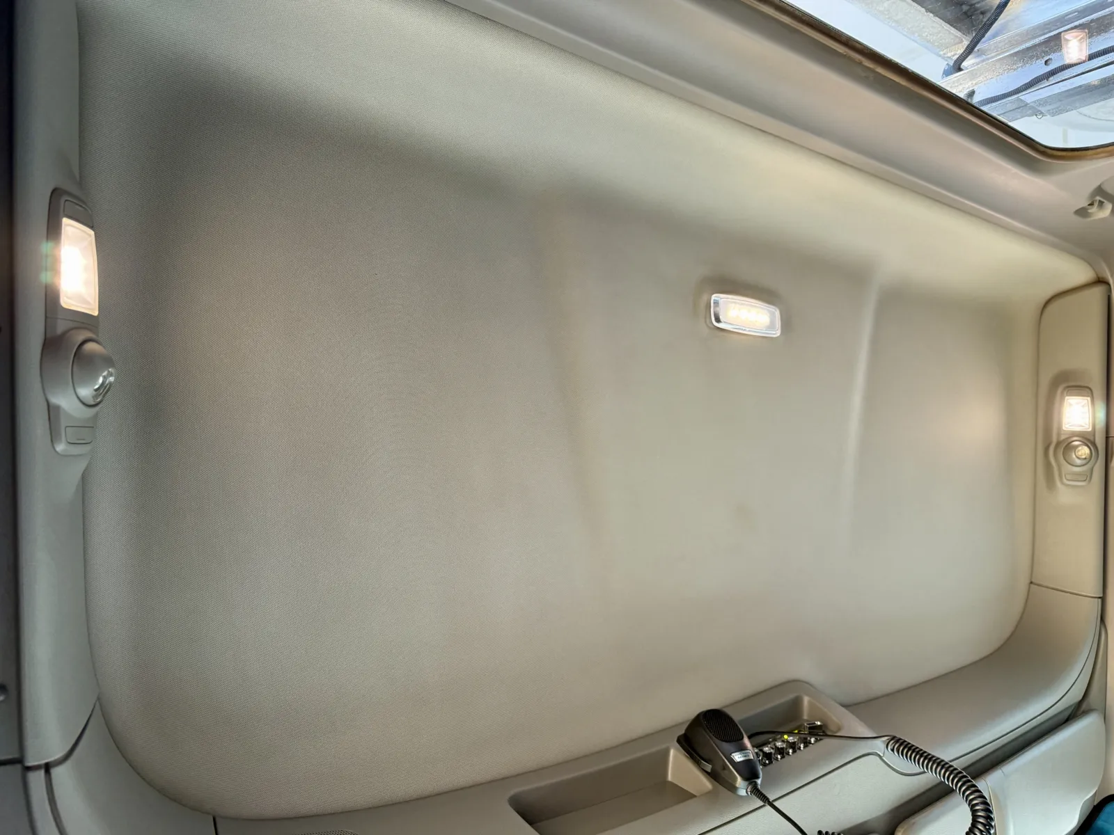 2018 Peterbilt 567 - image 21