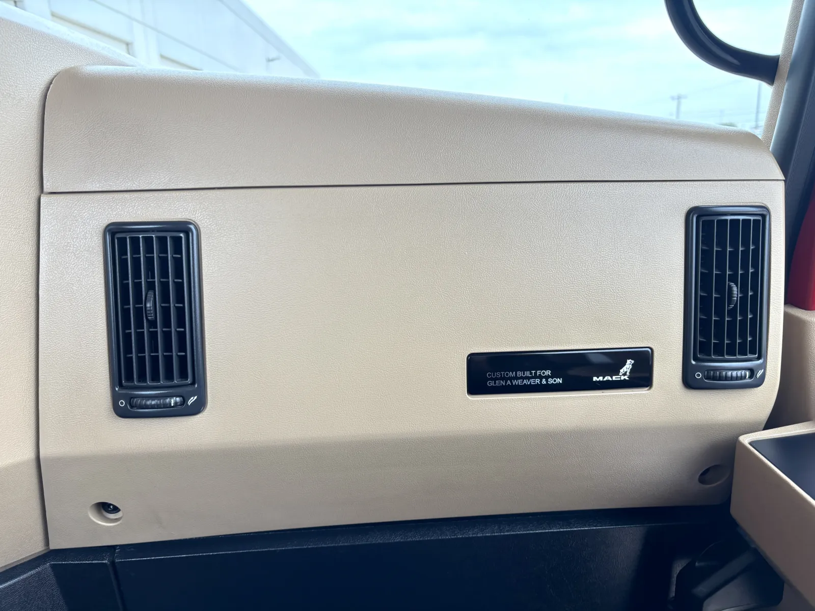 2023 Mack Granite - image 19