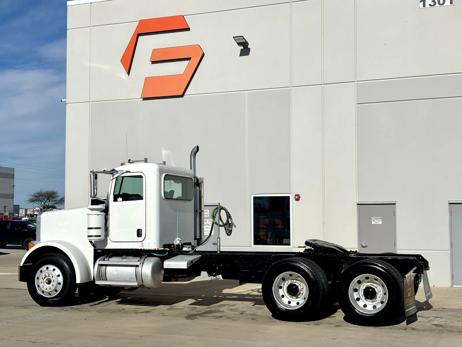 2007 Peterbilt - image 6